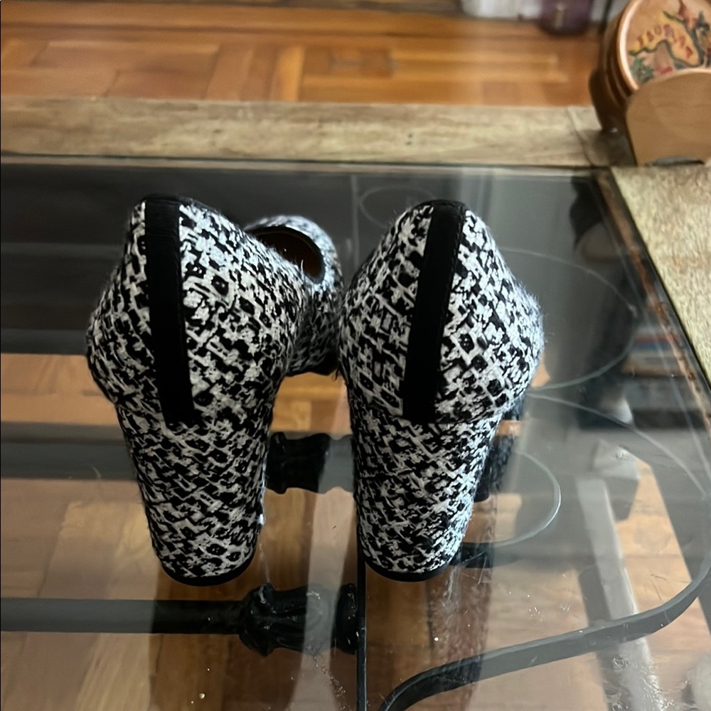 Talbots Monochrome Patterned Heels - Picture 2 of 8